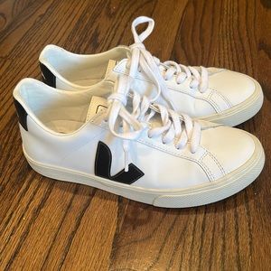 Veja Esplar Leather Sneakers